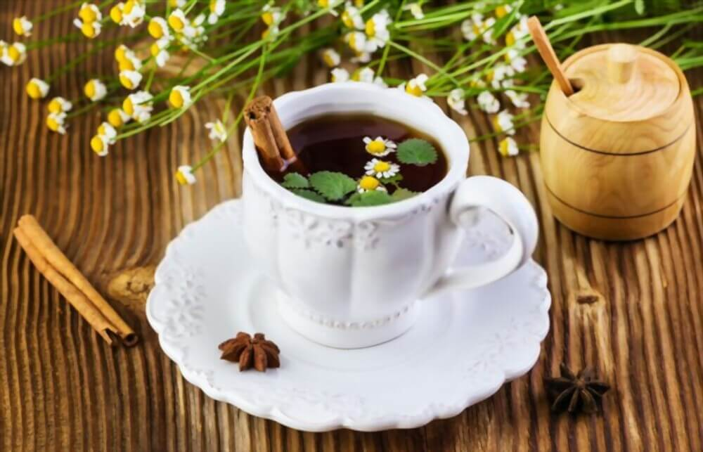 Chamomile and Cinnamon Tea